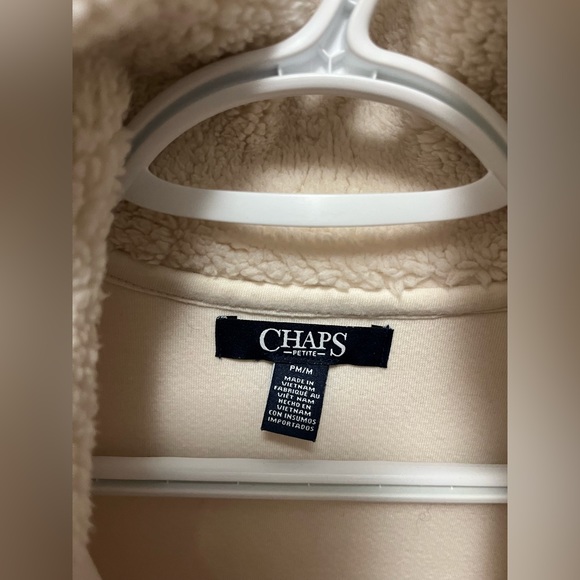 White Chaps Faux Shearling Hiking Vest SM Like New (LN) - Picture 2 of 4